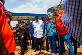 Gov. Akeredolu joins special task force to enforce N165 pump price compliance